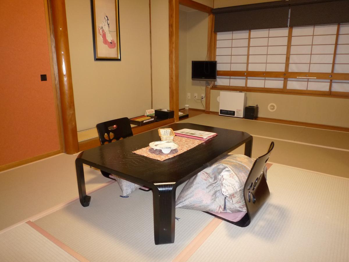 山之內 汤田中俵屋日式旅馆酒店 外观 照片